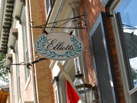 Elliott's