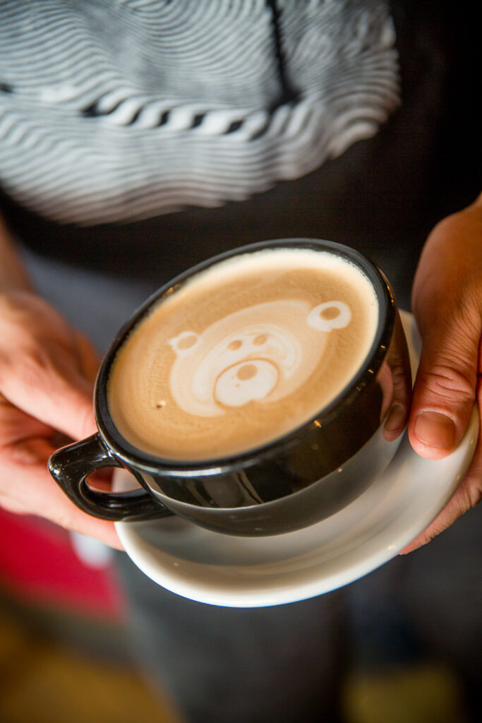 latte cup with teddy bear design